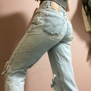 Vintage Levi’s 512 Straight Leg Light Wash Jeans